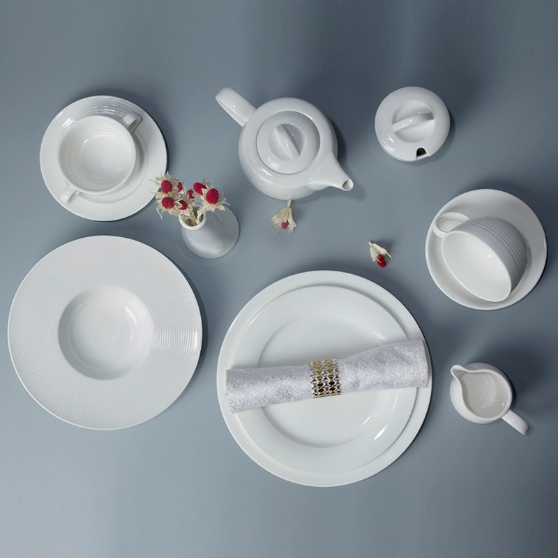 61016 Porcelain Dinnerware Set